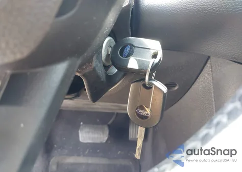 2015 Ford Focus Se z USA, uszkodzony, nr VIN 1FADP3F29FL252348